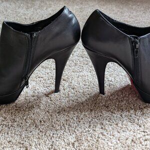 Ankle booties from Le Chateau